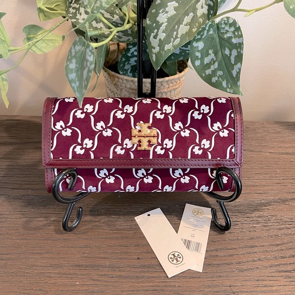 Tory Burch Juliette Floral Chain Wallet - Picture 2 of 9